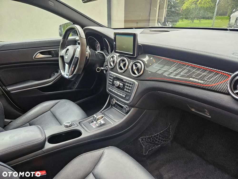 Mercedes-Benz CLA 45 AMG 4Matic 7G-DCT - 7