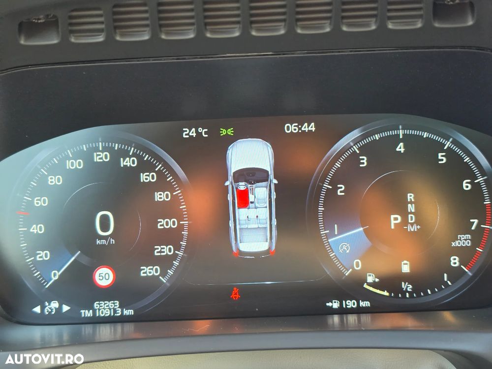 VOLVO XC90 2022 — imagine 11