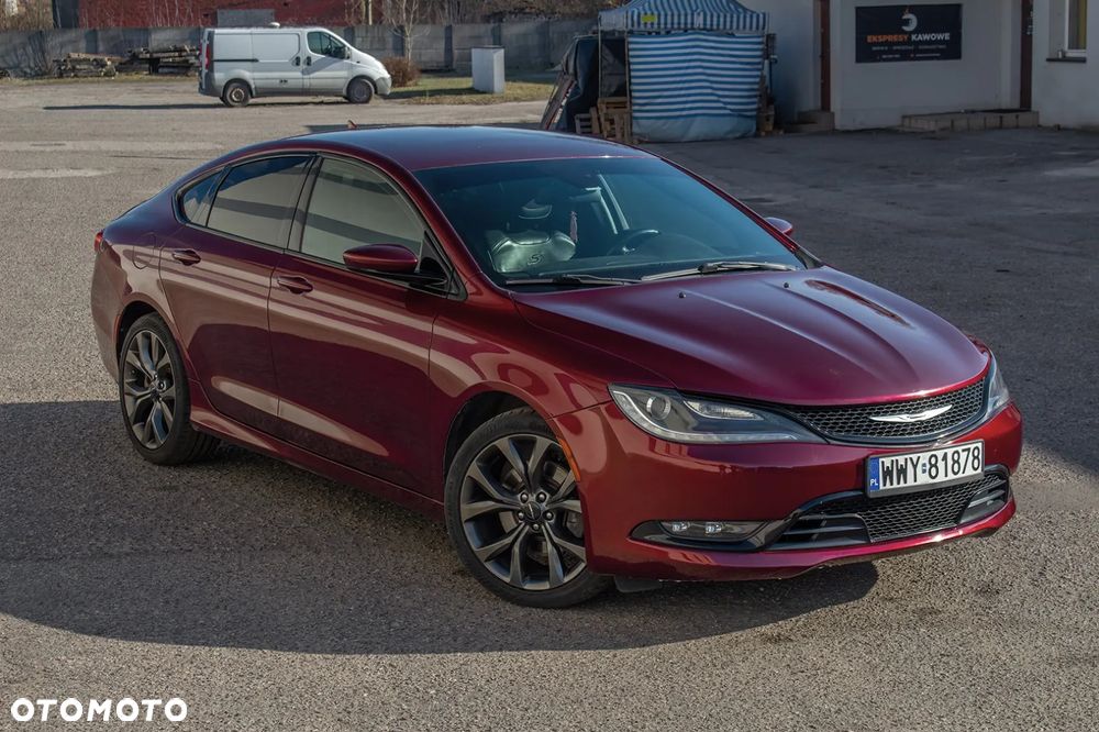Chrysler 200 - 1