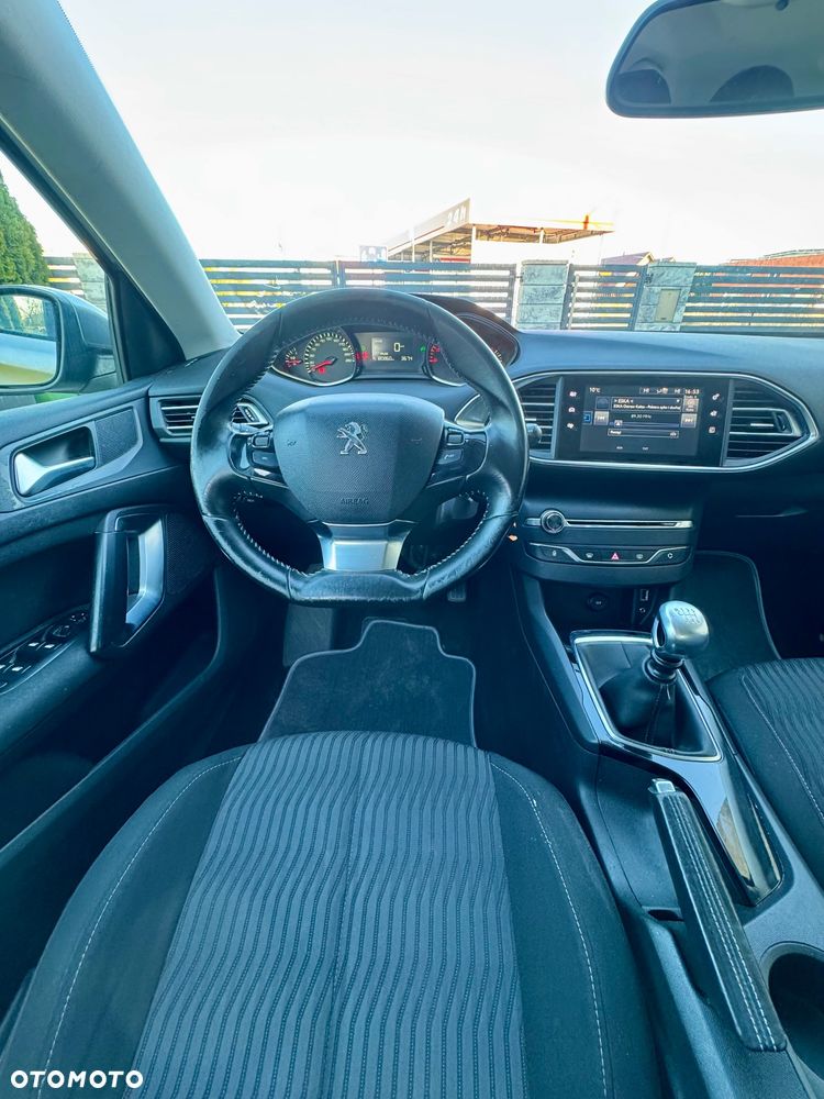 Peugeot 308 - 18