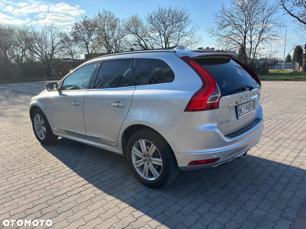 Volvo XC 60 T6 AWD Summum - 4