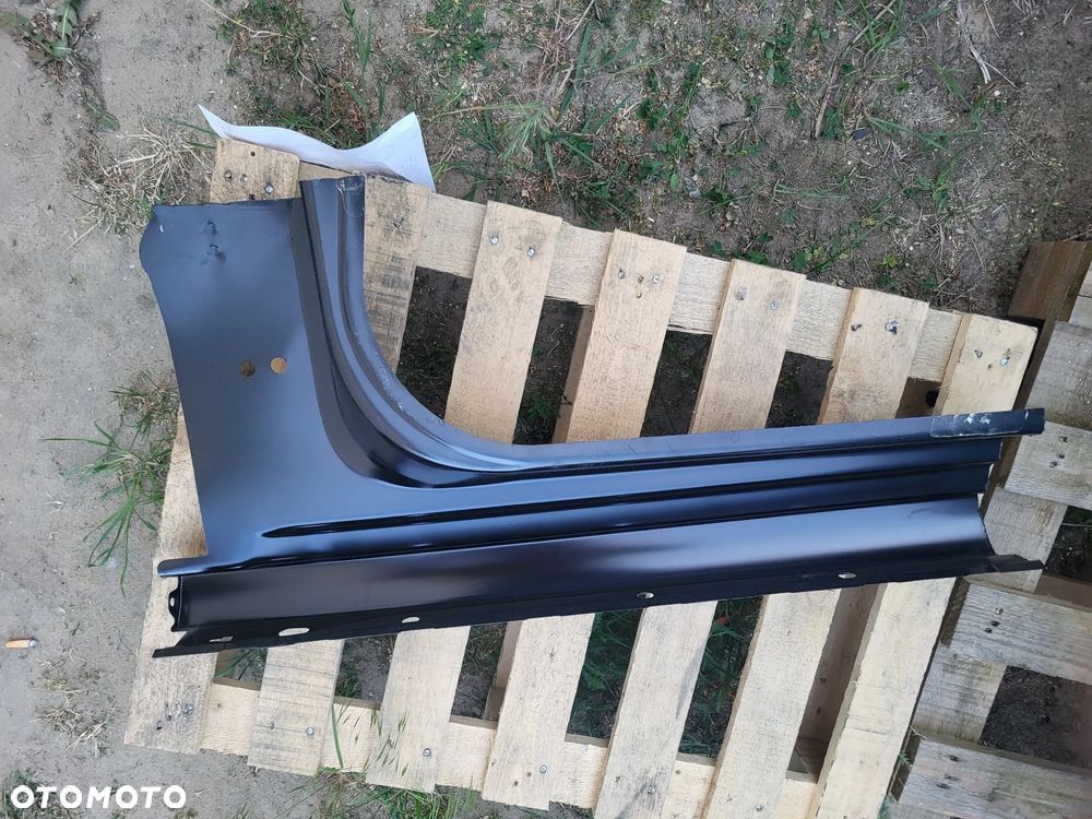 Prog Prawy Opel ASTRA V K Nowy ORYGINALNY 39045588 - 2