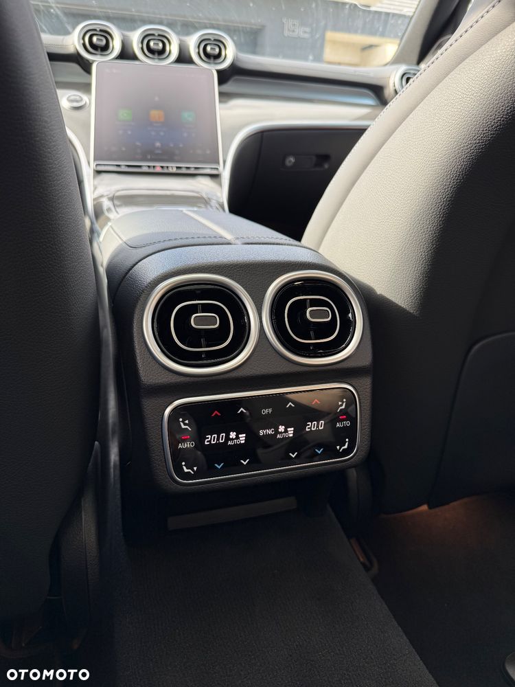 Mercedes-Benz Klasa C 220 d 4MATIC 9G-TRONIC - 26