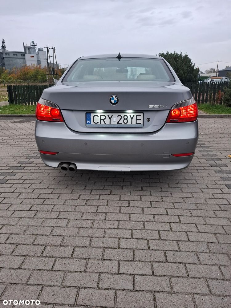 BMW Seria 5 - 16