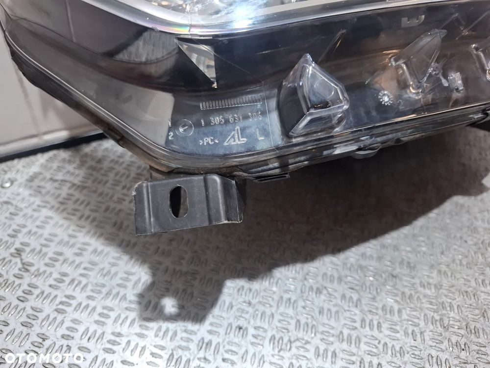 Lampa lewy przód przednia Europa Renault Captur I 12-18 nr 260603859R - 4