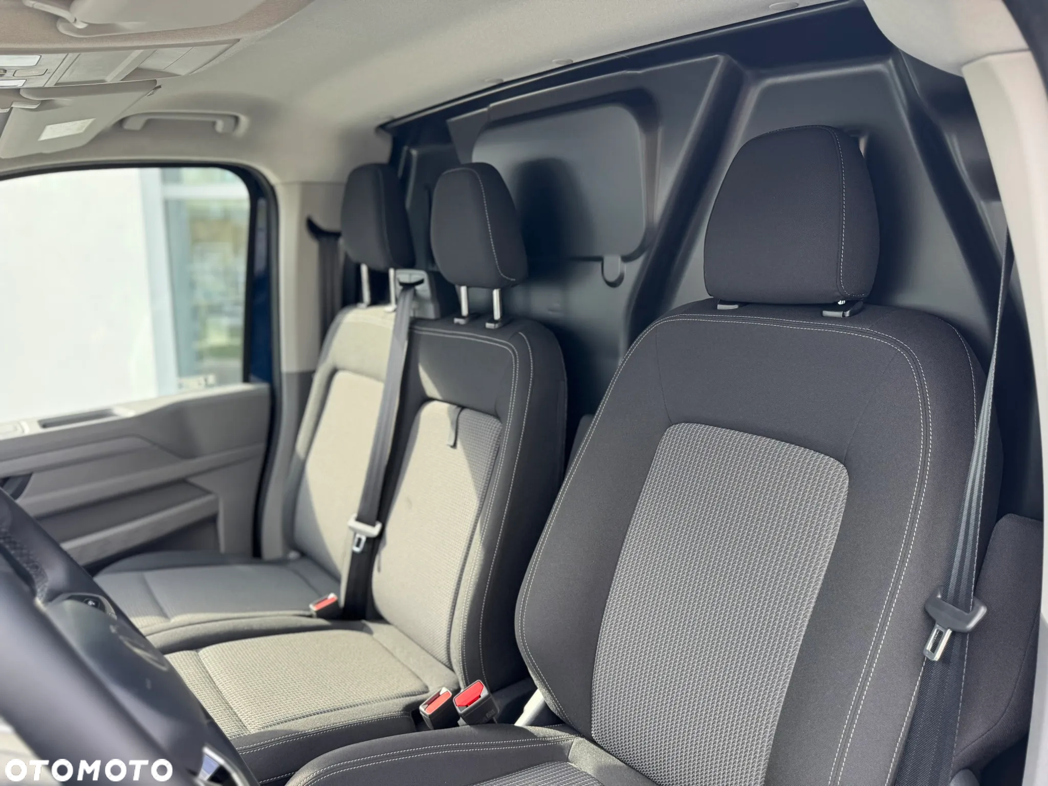 Volkswagen Nowy Transporter - 15