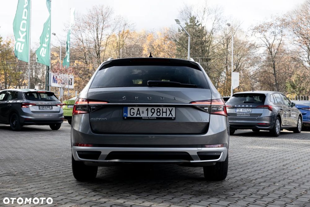 Skoda Superb 2.0 TSI 4x4 Scout DSG - 6