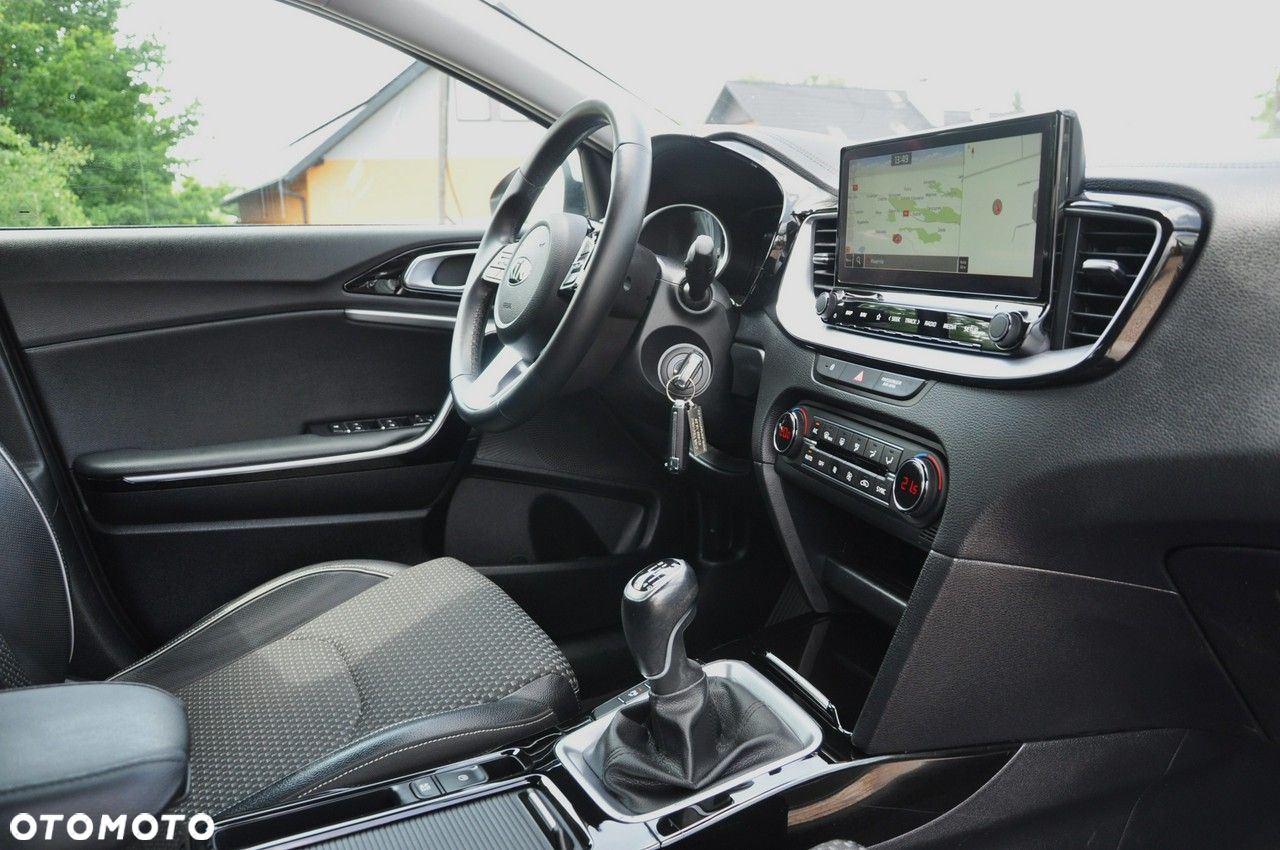 Kia XCeed 1.0 T-GDI L Business Line - 19
