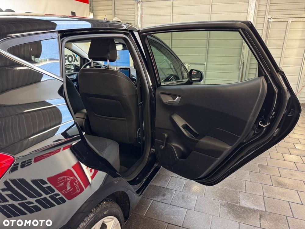 Ford Fiesta - 34