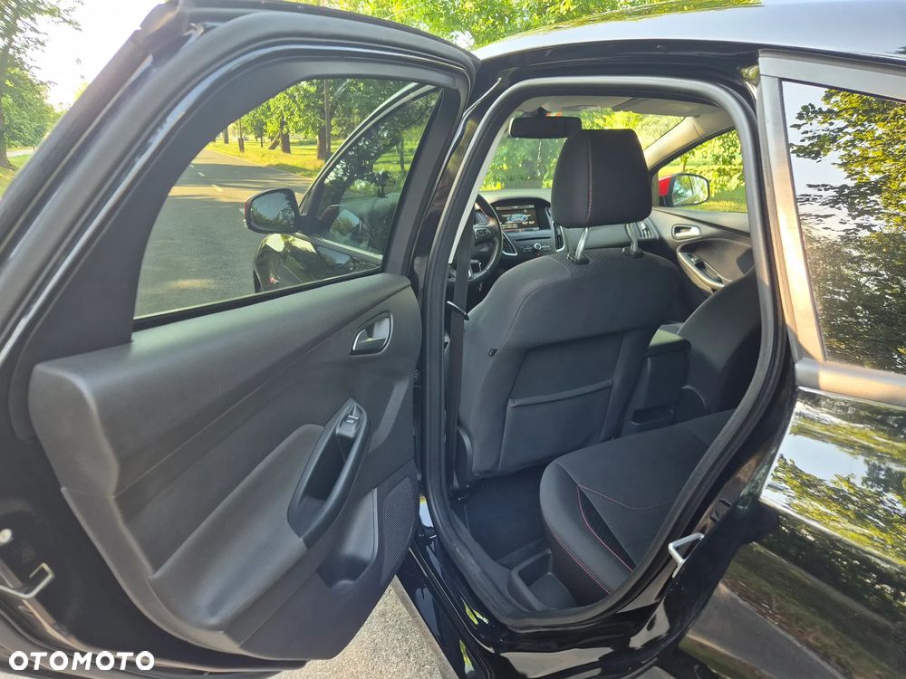 Ford Focus 1.5 EcoBoost ST-Line Black ASS - 17