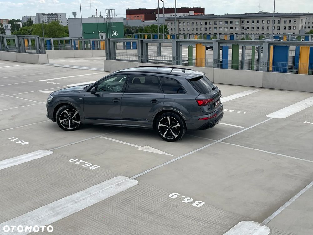 Audi Q7 - 10