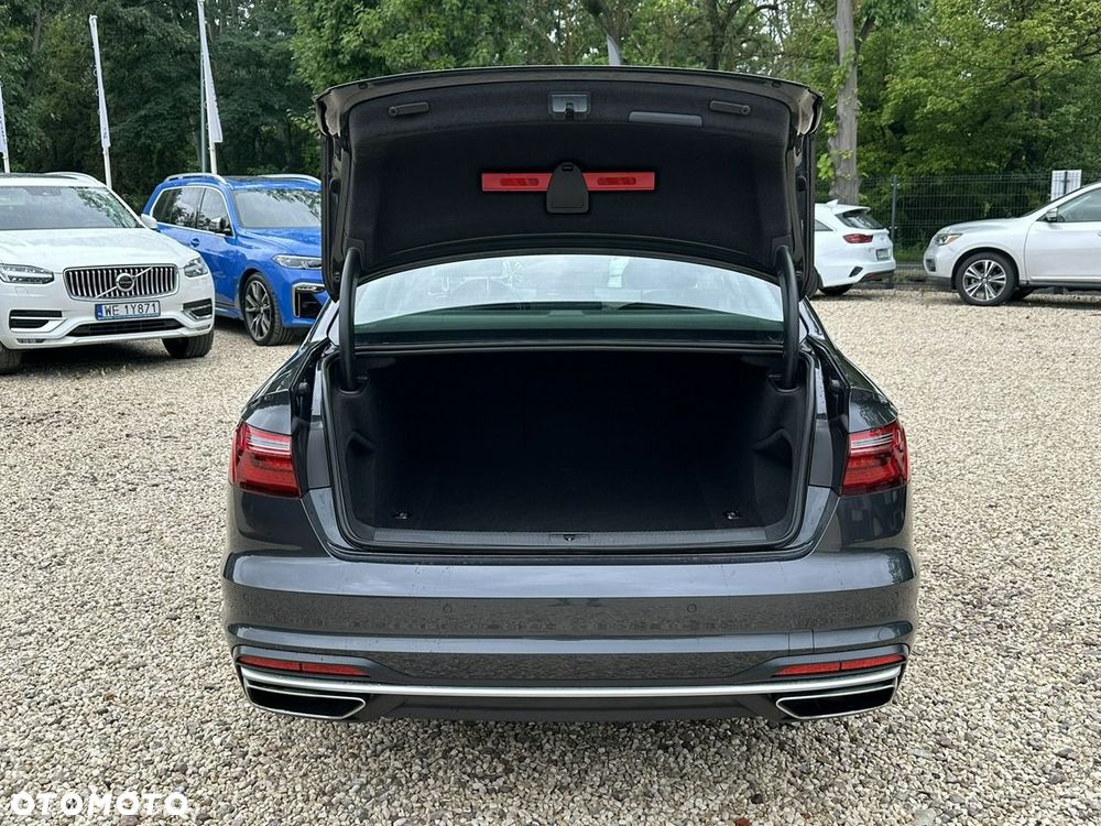 Audi A4 Limousine - 9