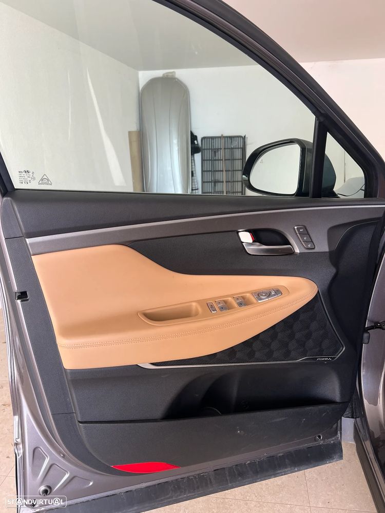 Hyundai Santa Fe 1.6 T-GDI HEV Vanguard+Luxury Pack - 22