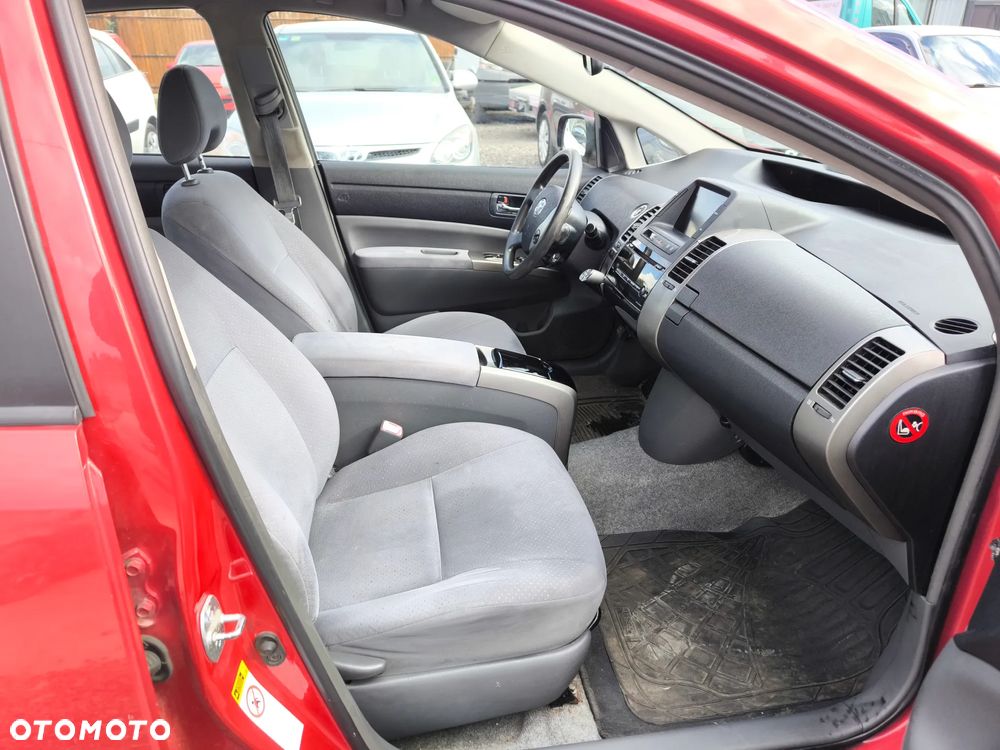 Toyota Prius 1.5 VVT-i Prestige - 12