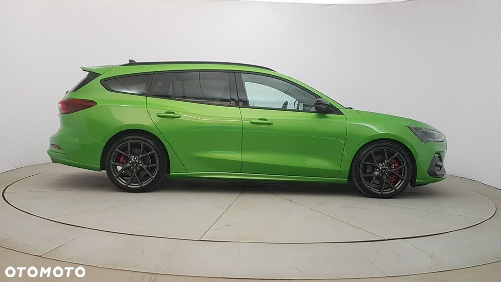 Ford Focus - 8