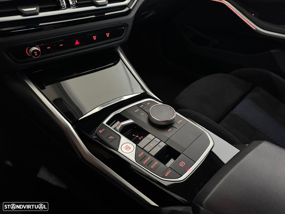 BMW 320 d Pack M Auto - 16