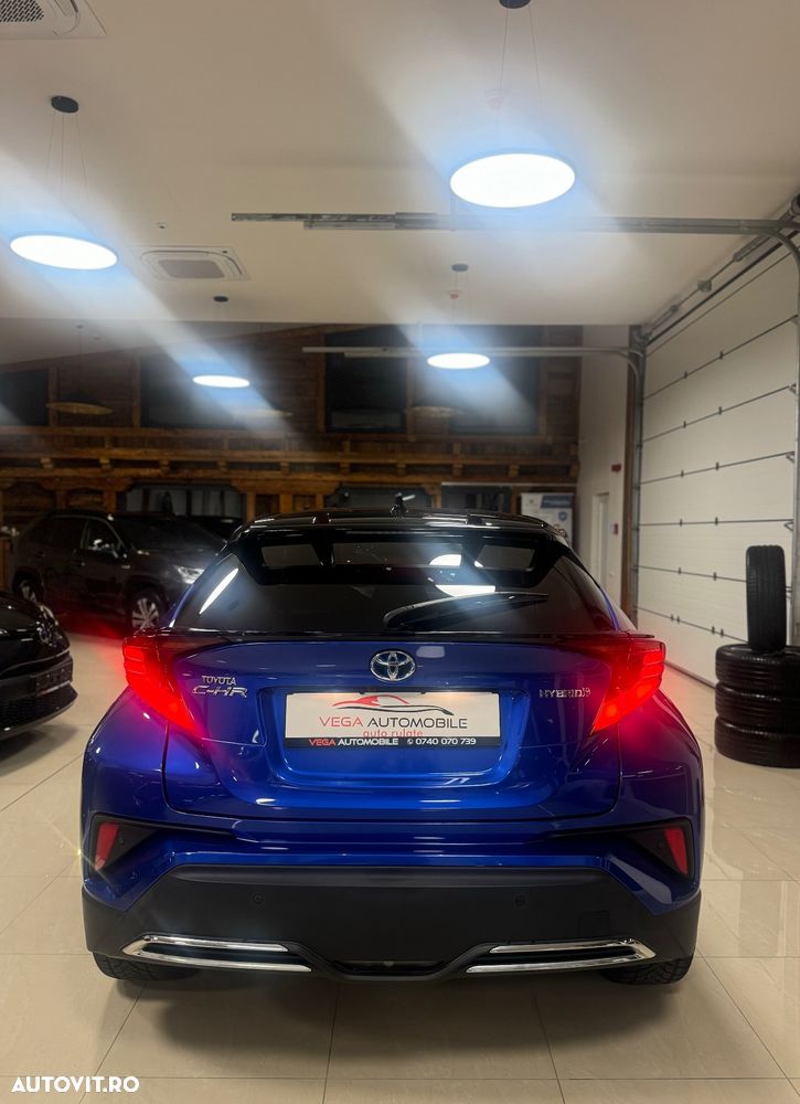 Toyota C-HR 2.0 Hybrid Team Deutschland - 38