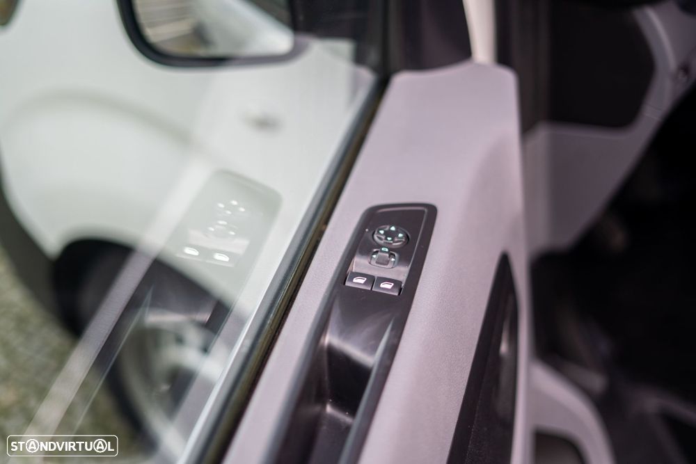 Opel Vivaro 1.5 CDTi L3H1 Essentia - 18