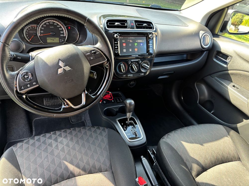 Mitsubishi Space Star 1.2 AS&G Insport CVT - 9