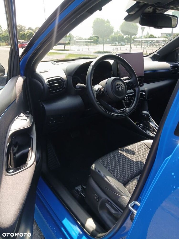Toyota Yaris Hybrid 1.5 Premiere Edition - 18