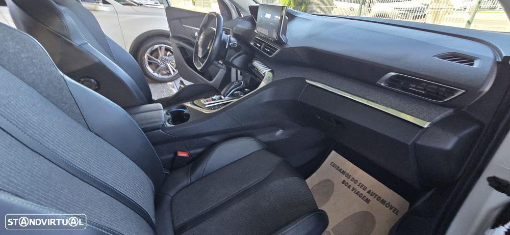 Peugeot 3008 1.6 Hybrid Allure e-EAT8 - 25