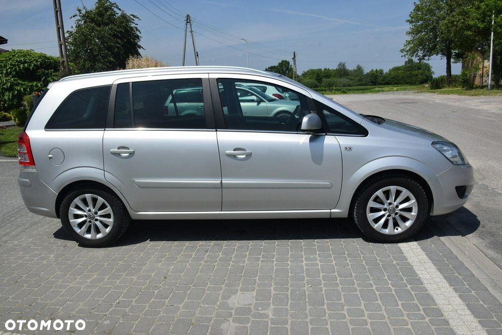 Opel Zafira 1.6 ECOFLEX Family Plus - 11