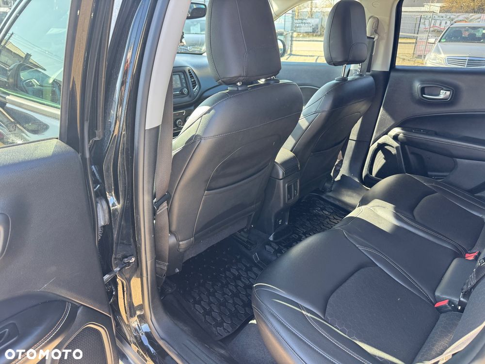 Jeep Compass 2.4 CVT Limited - 17