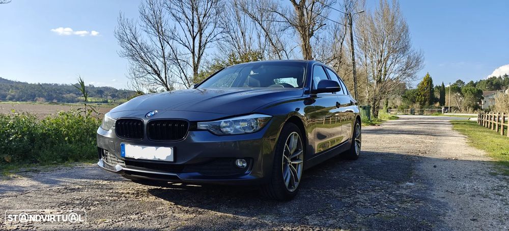 BMW 318 d Line Luxury - 1