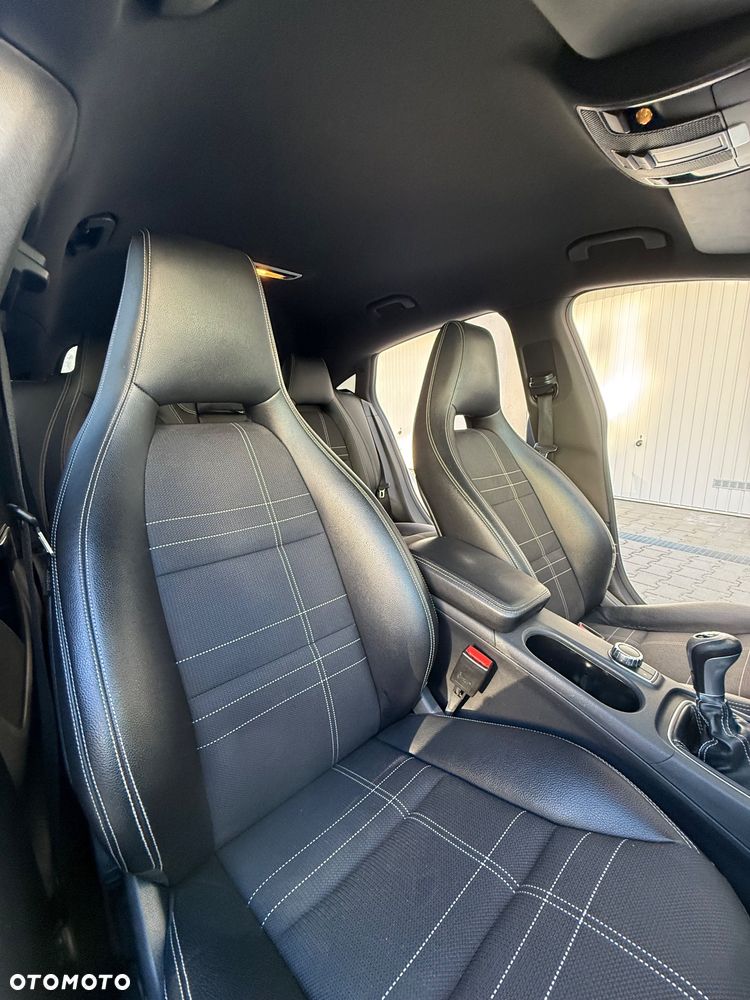Mercedes-Benz CLA 200 - 11