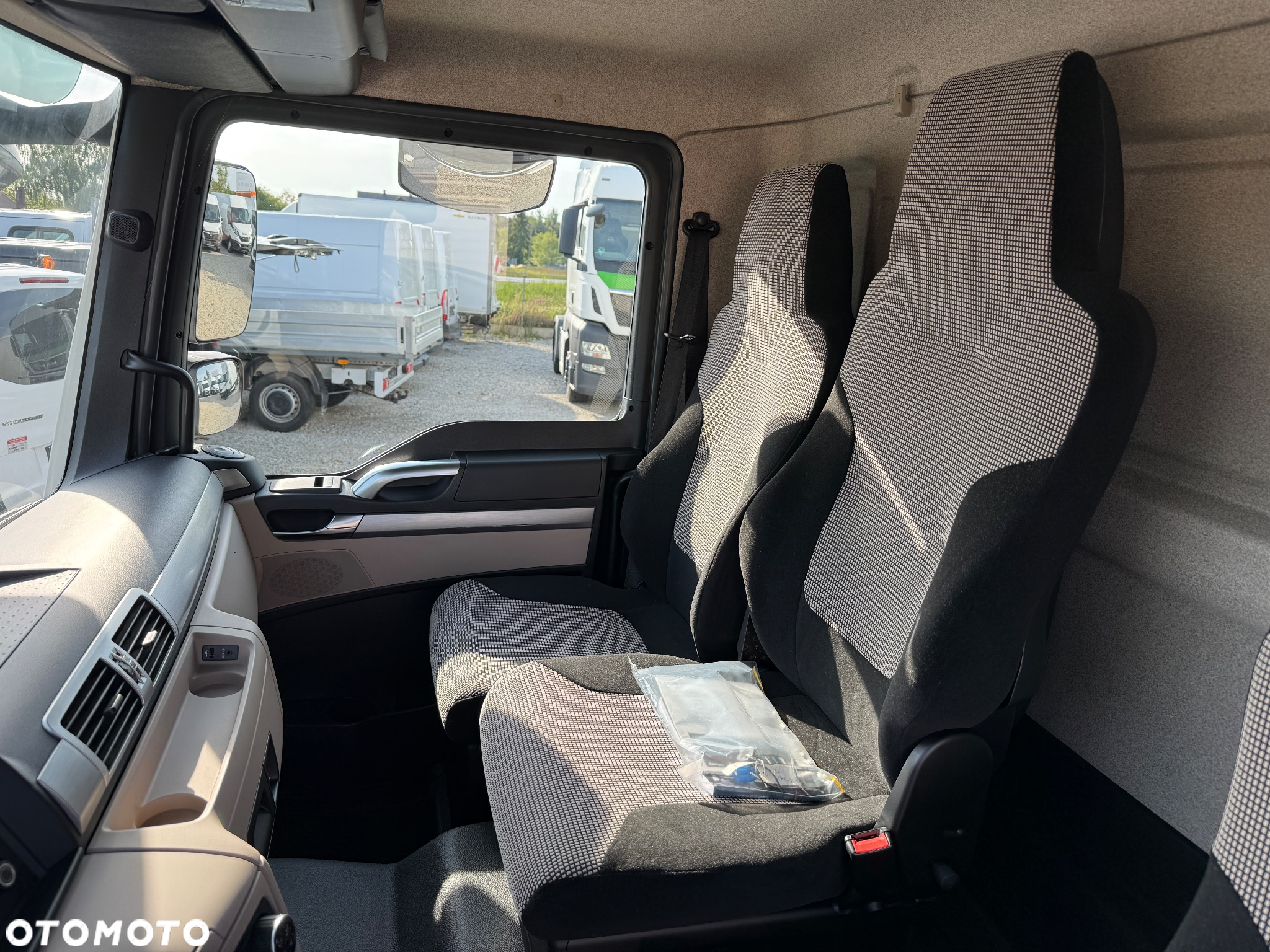 MAN TGL 12.220/Euro6/Automat/Klima/Navi/Kamera/Kontener/Winda - 14