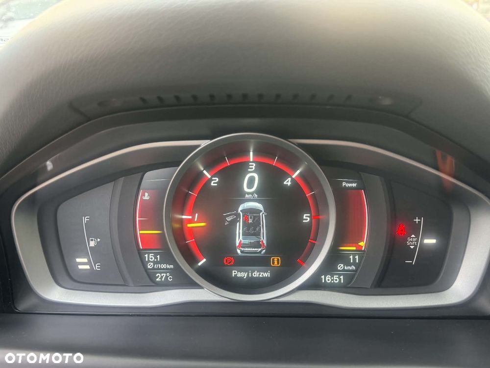 Volvo V70 D4 Momentum - 19