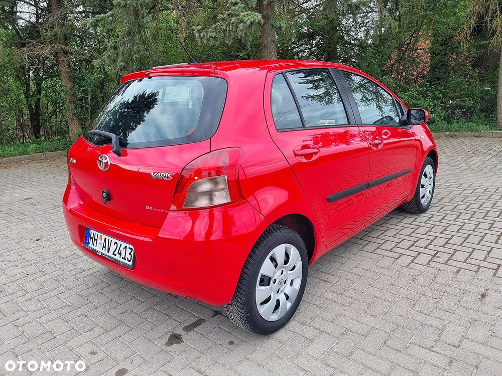 Toyota Yaris 1.3 Sol - 5