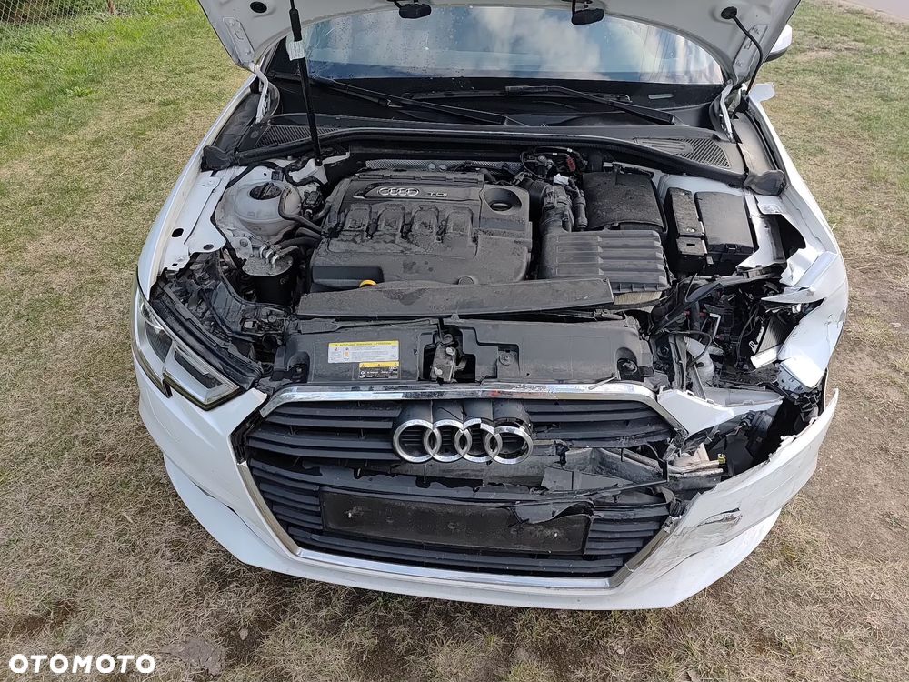 Audi A3 Sportback 1.6 TDI (clean diesel) S line Sportpaket - 5