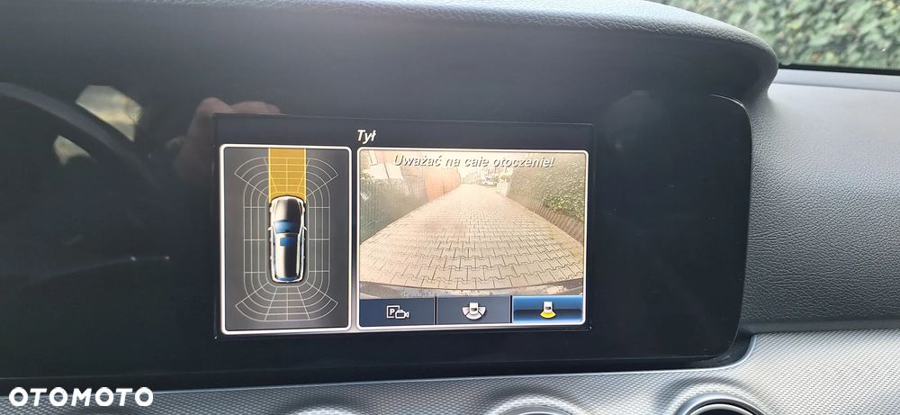 Mercedes-Benz Klasa E 220 d 4Matic T 9G-TRONIC Exclusive - 5