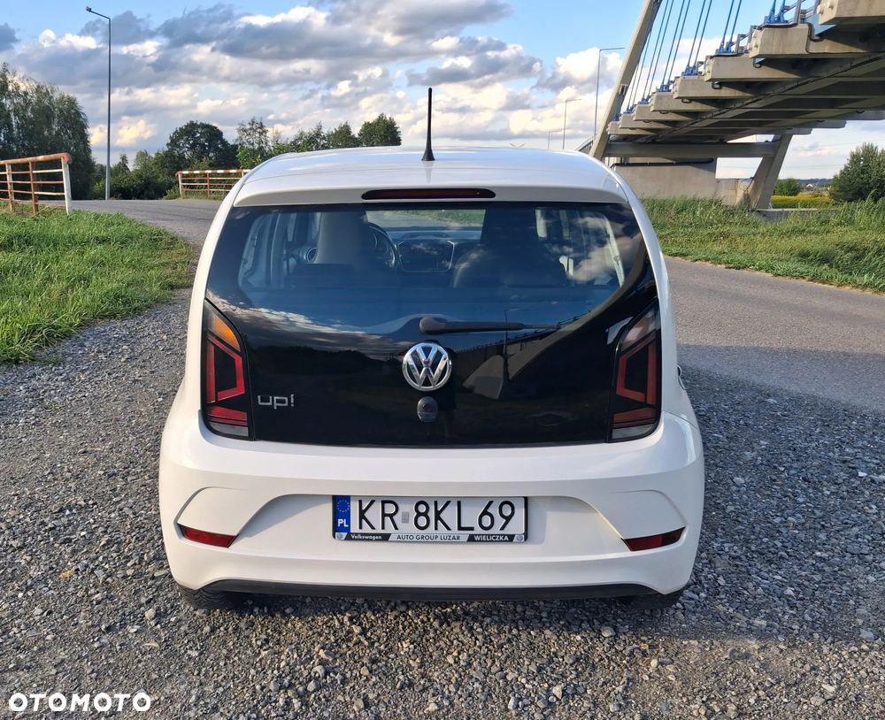 Volkswagen up! 1.0 move - 15