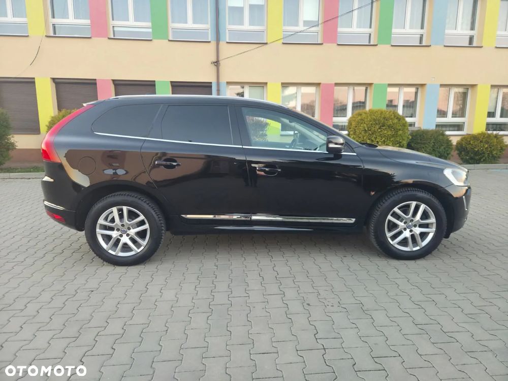 Volvo XC 60 - 4