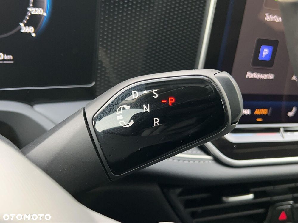 Volkswagen Passat - 24