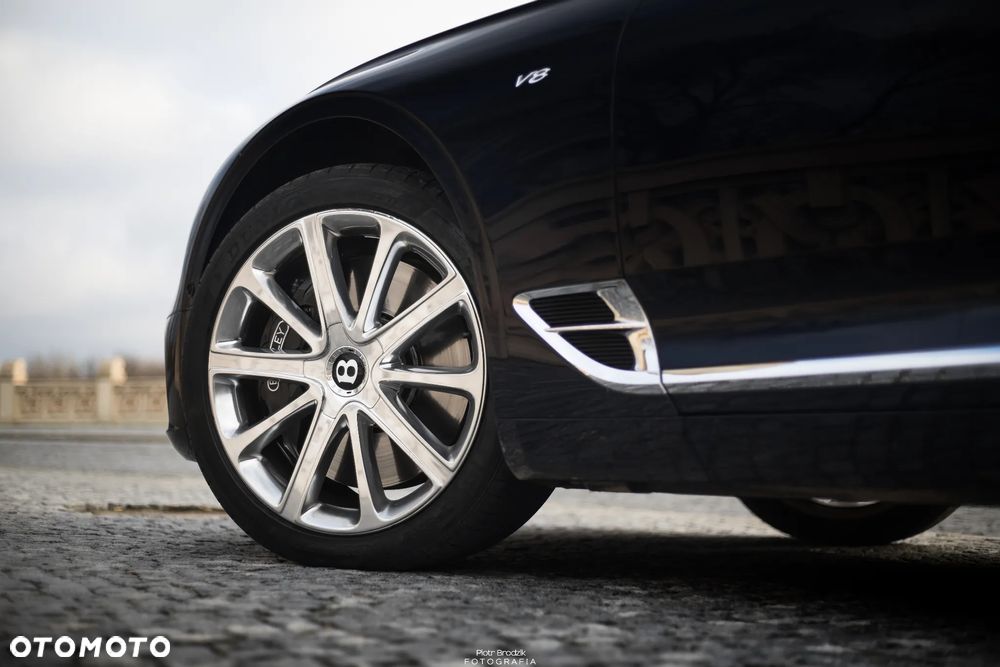 Bentley Continental GT - 10