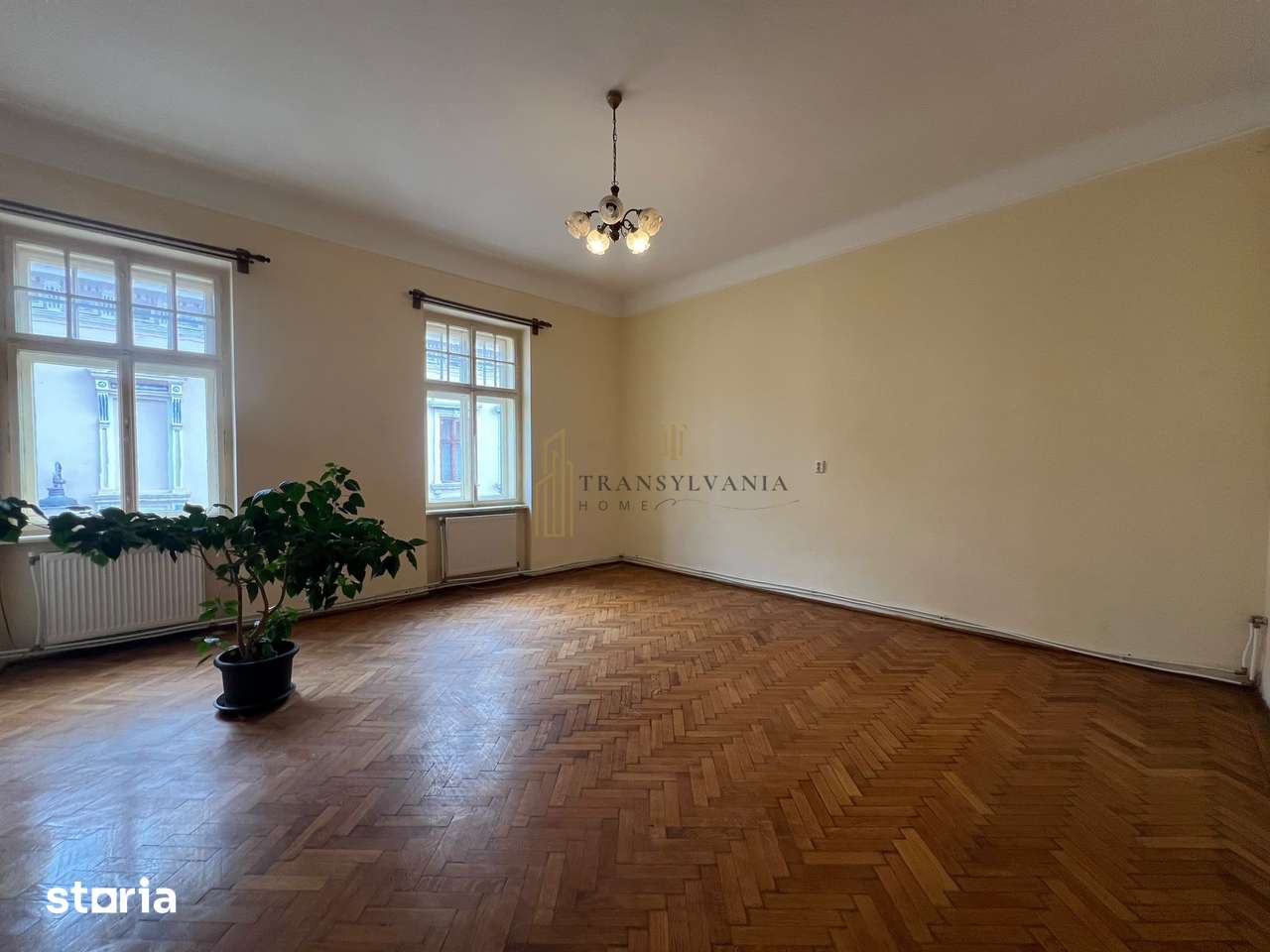 Garsonieră spațioasă de închiriat în zona ultracentrală — fotografia 2