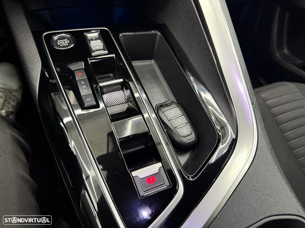 Peugeot 5008 BlueHDI 130 EAT8 Active Pack - 23