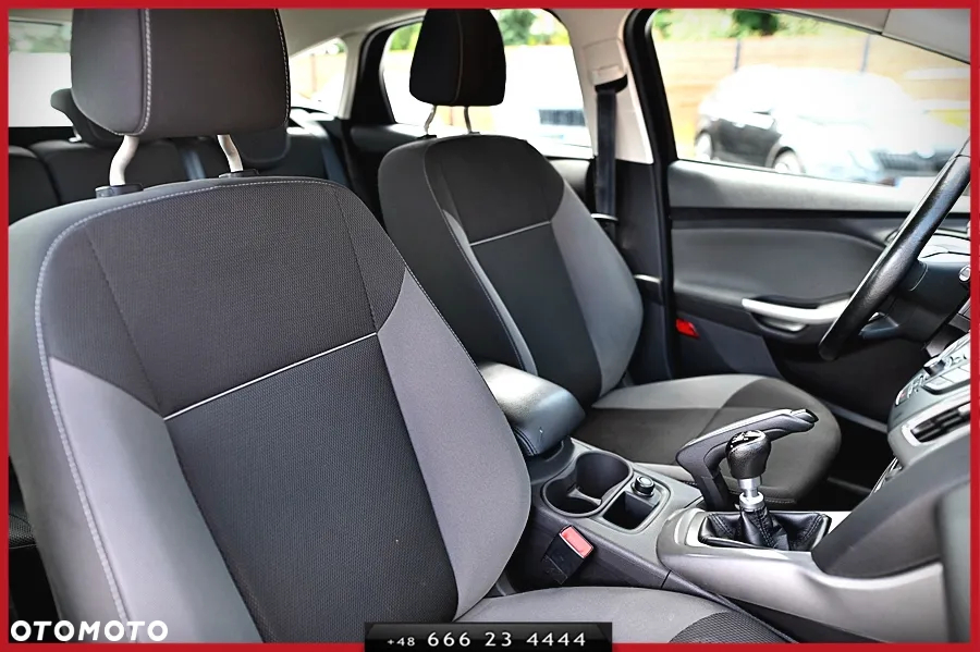 Ford Focus Turnier 1.0 EcoBoost Start-Stopp-System TITANIUM - 20
