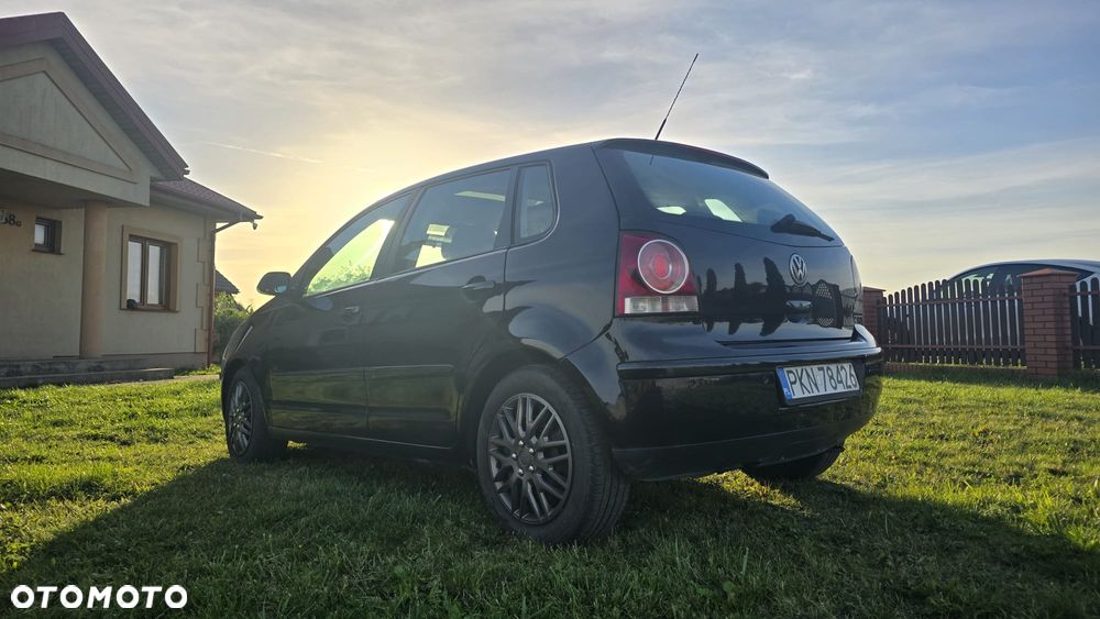 Volkswagen Polo 2005 photo 2