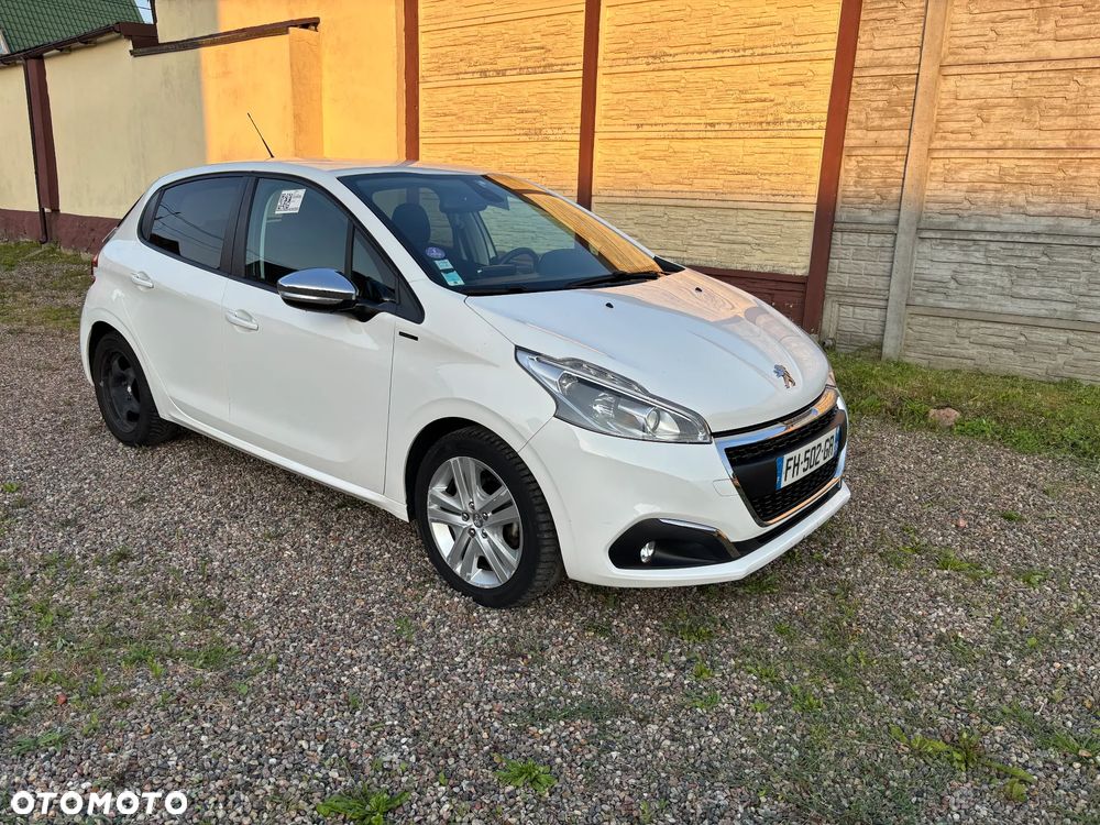 Peugeot 208 PureTech 82 Stop & Start Signature - 5