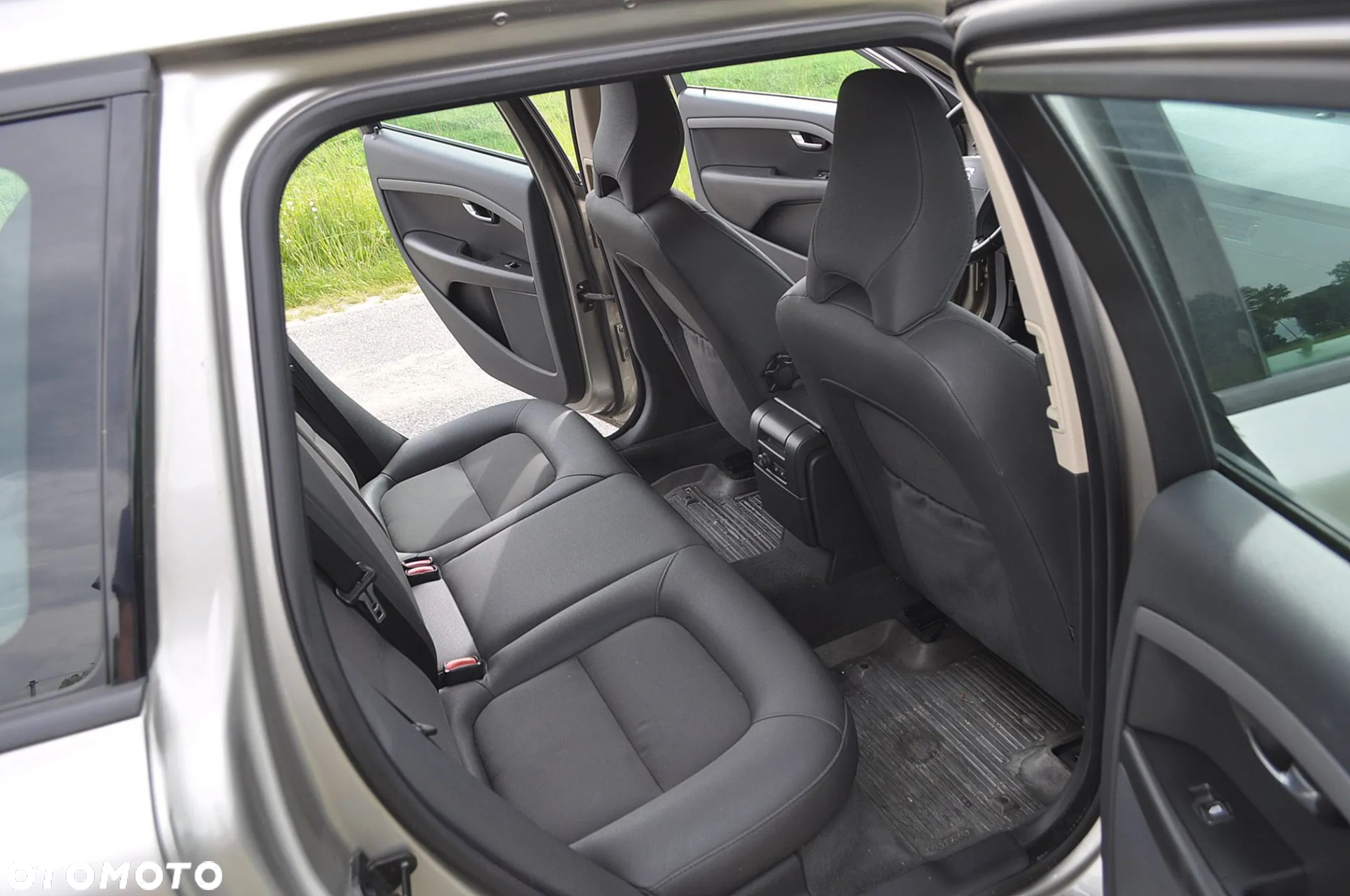 Volvo V70 2.0 Summum - 18