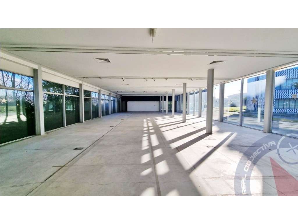 Edifício em Soutelo, Vila Verde, Retoma bancária - Grande imagem: 3/21
