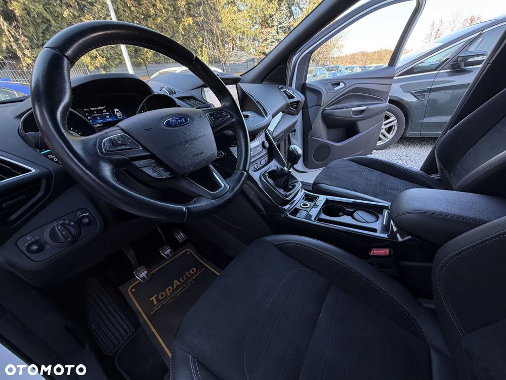 Ford Kuga 2.0 TDCi 2x4 ST-Line - 20