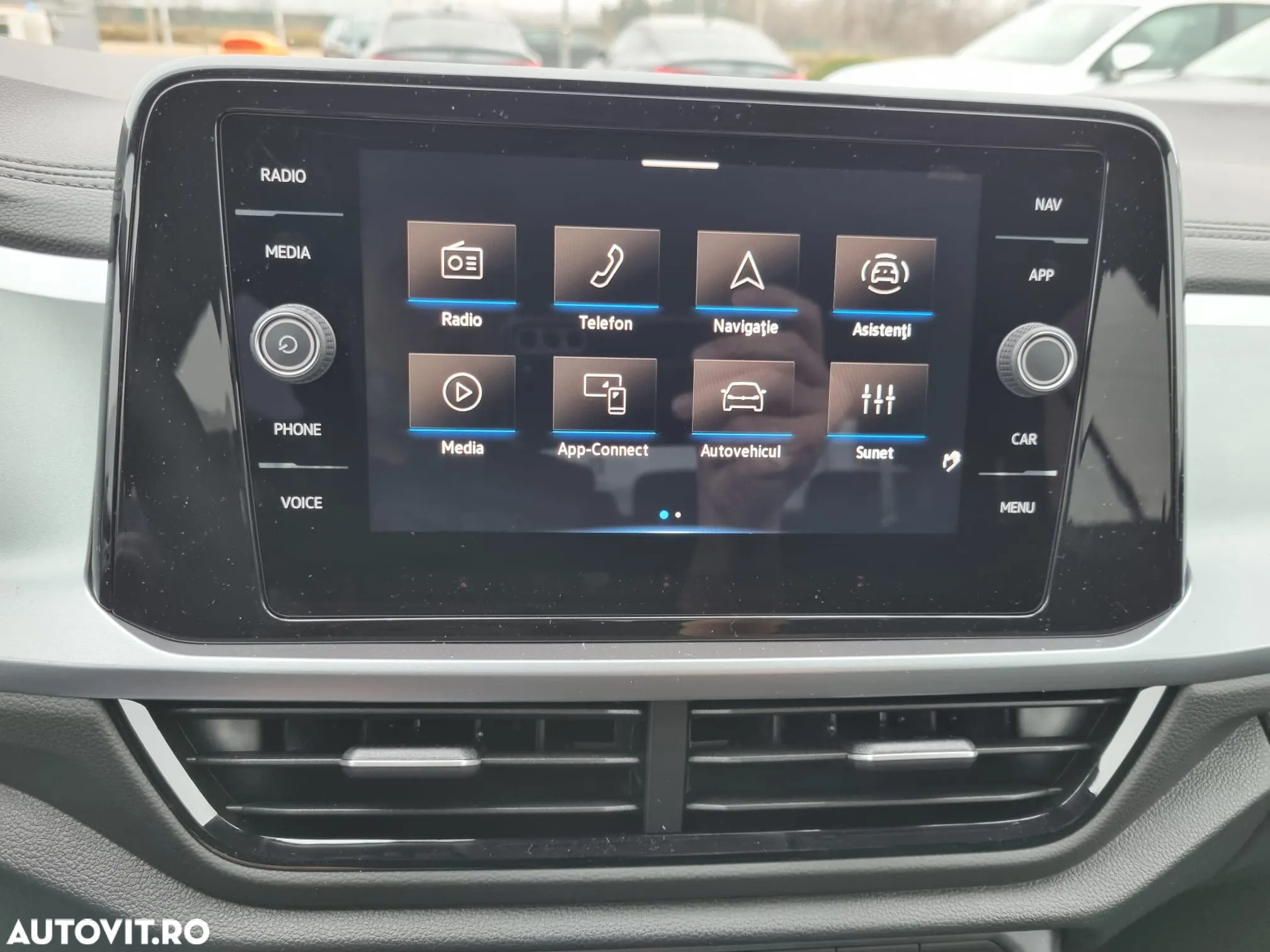 Volkswagen T-ROC 1.5 TSI DSG Advanced - 28
