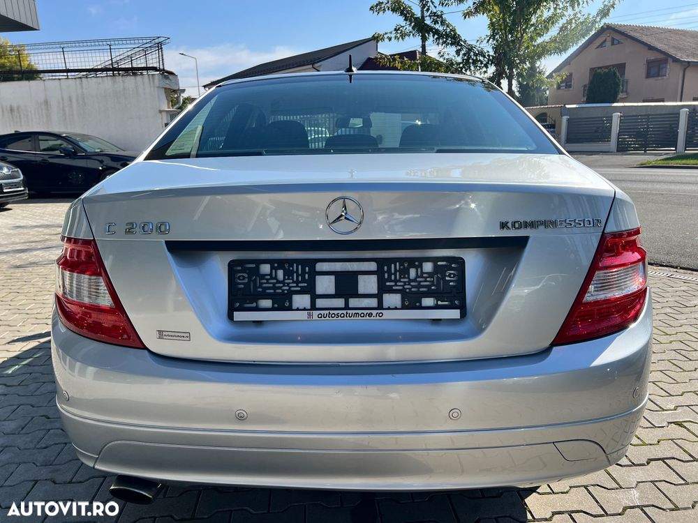 Mercedes-Benz C - 10