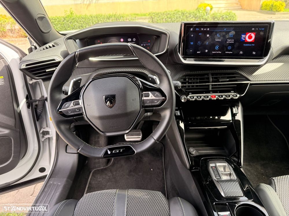 Peugeot 2008 1.2 PureTech GT Line EAT8 - 19