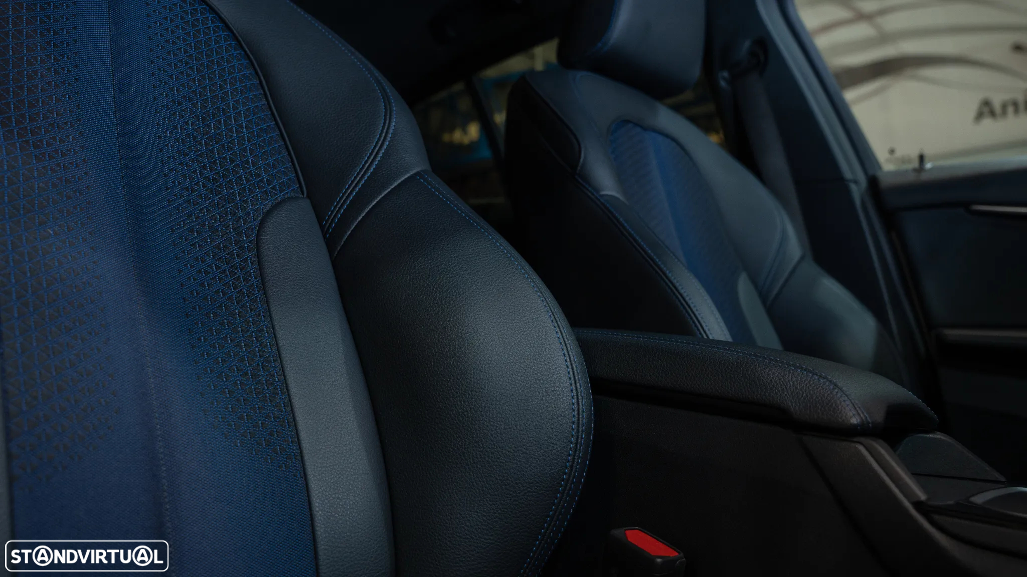 BMW 116 d Pack Desportivo M Auto - 24